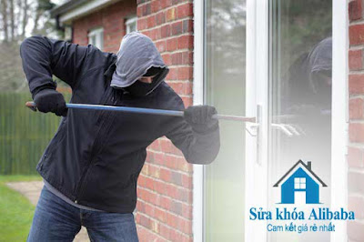 Phá khóa cửa nhà hướng dẫn cách phá khóa cửa nhà