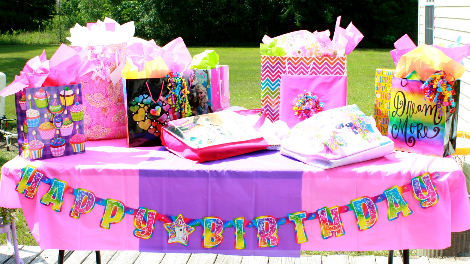 The Cozy Old Farmhouse: A 50¢ Makeover & a Lisa Frank 8th Birthday Party