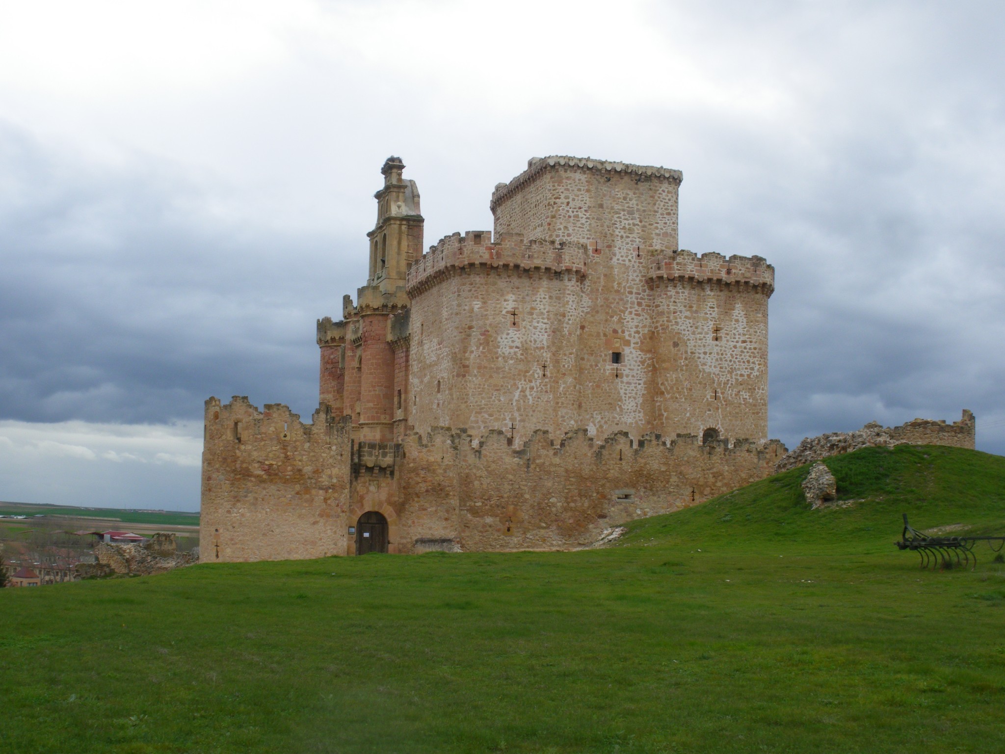 Castillo de Turégano, Segovia, Castilla y León, arte románico