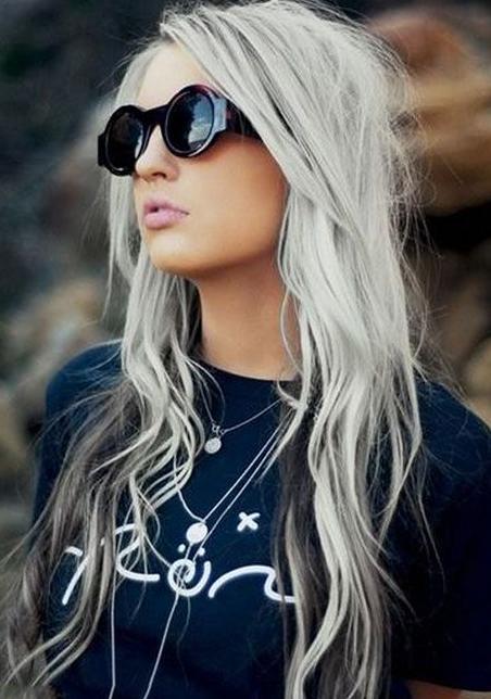 Short hair Style Guide and Photo: Smart photo gallery of Grey hairstyle ...