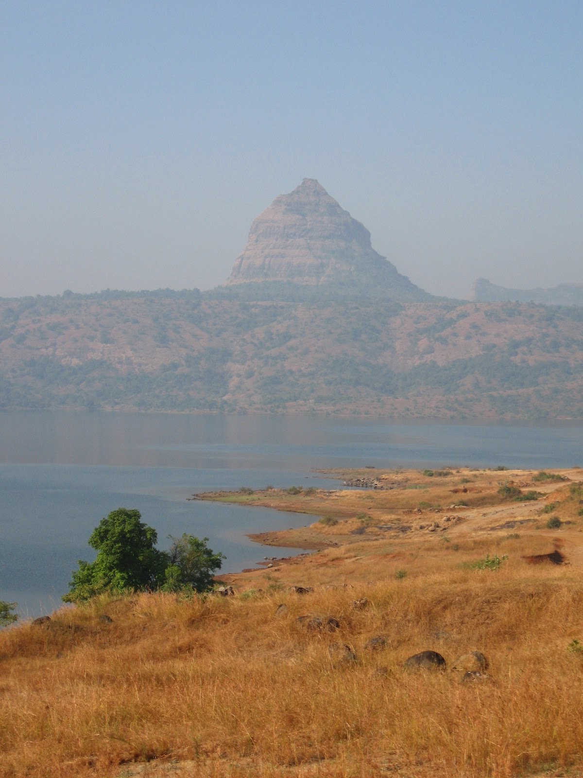 Forts of Sahyadri: A quick trek to Tung aka Kathin Gad