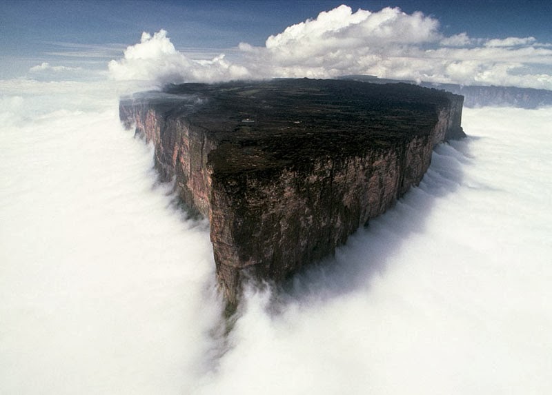Mount Roraima – South America - Here Are 20 Unbelievable Places You Would Swear Aren’t Real… But They Are.
