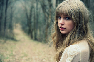 Safe And Sound - Taylor Swift http://www.terjemahanliriklagu.com/