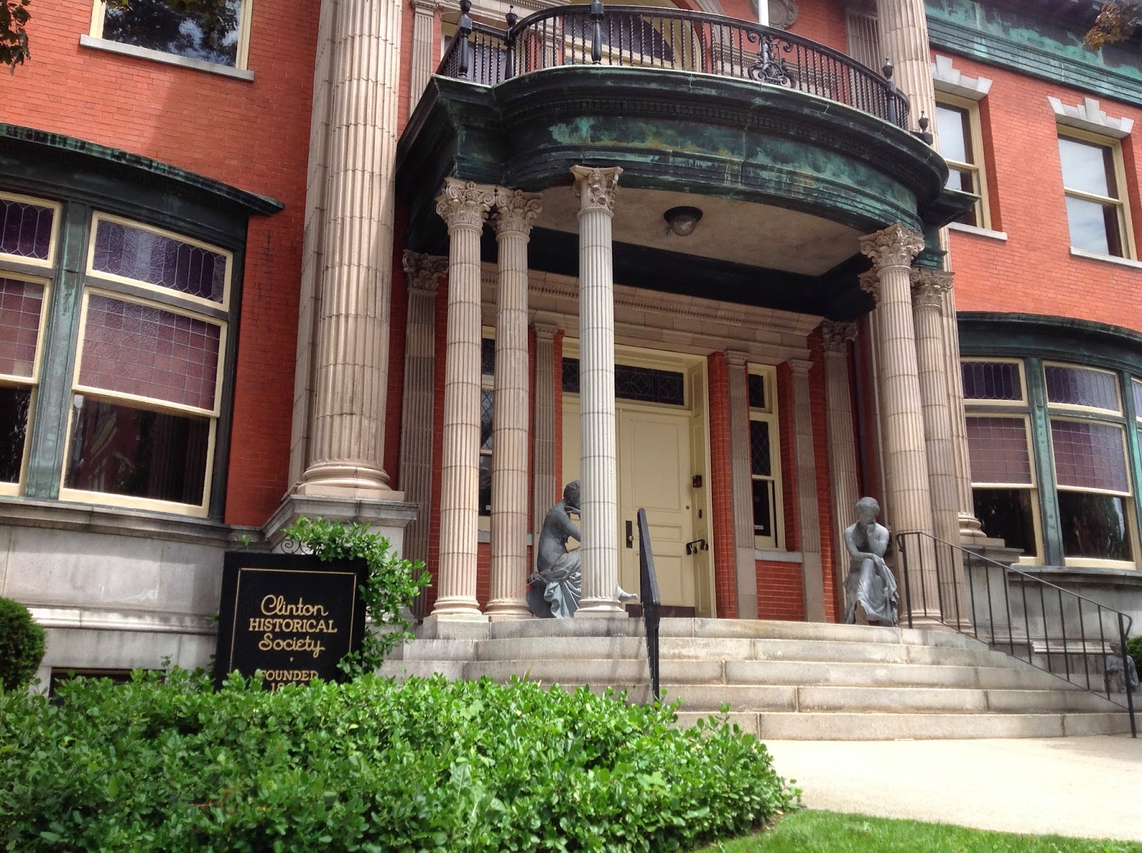 Life From The Roots Bigelow Free Public Library, Clinton, Massachusetts Genealogy Collection