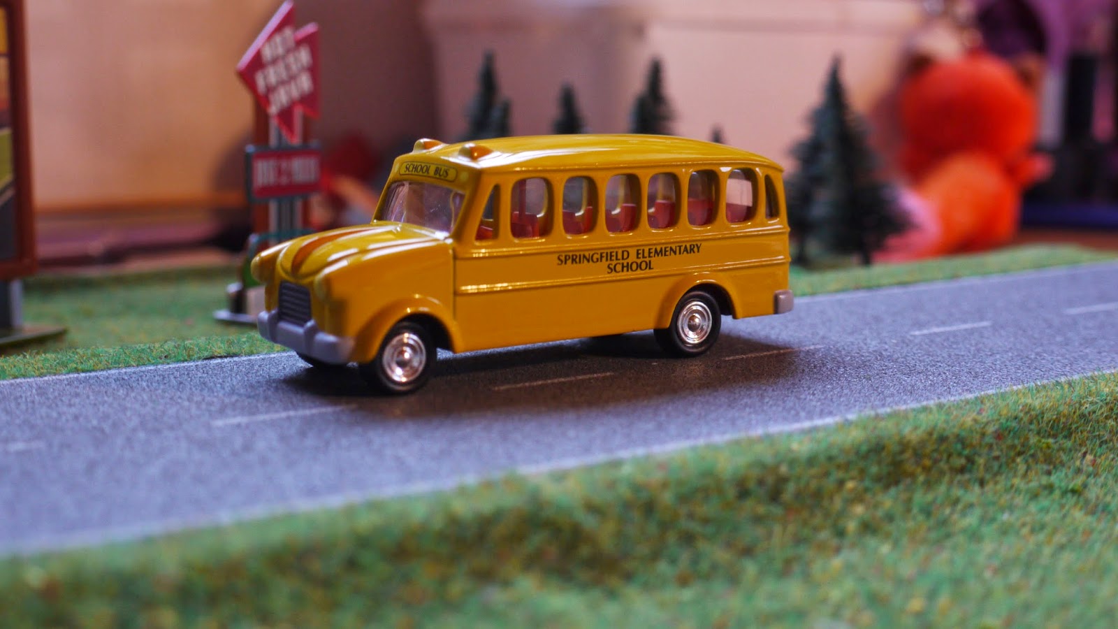 Diecast cars 1/64, Modellautos 164, Modellbilar 164 The Simpsons cars