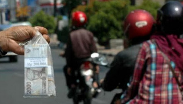 Inilah Empat Kebiasaan Unik Orang Indonesia Saat Bulan Ramadhan Inilah Empat Kebiasaan Unik Orang Indonesia Saat Bulan Ramadhan