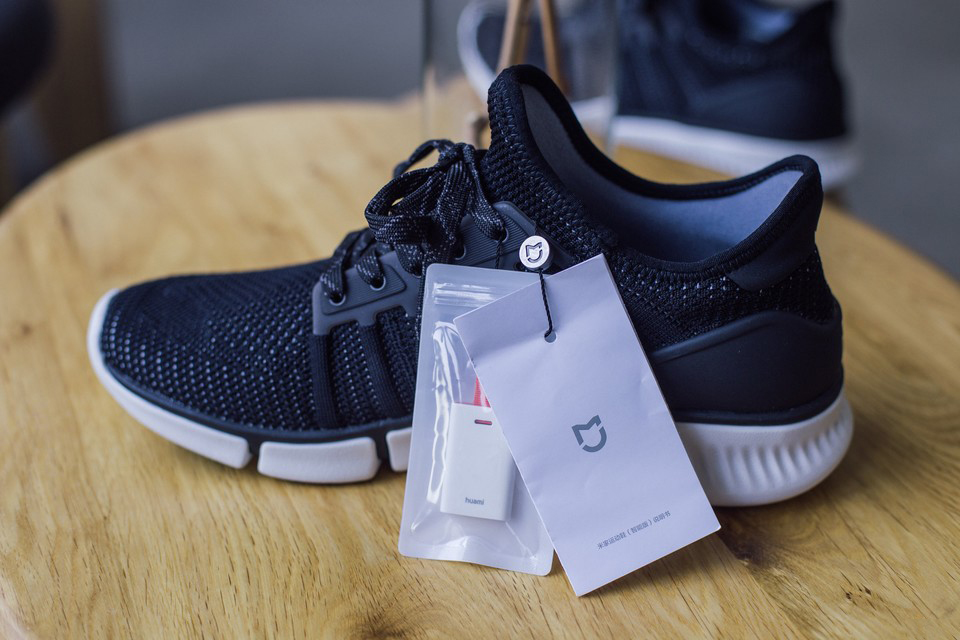 mi smart shoes buy online