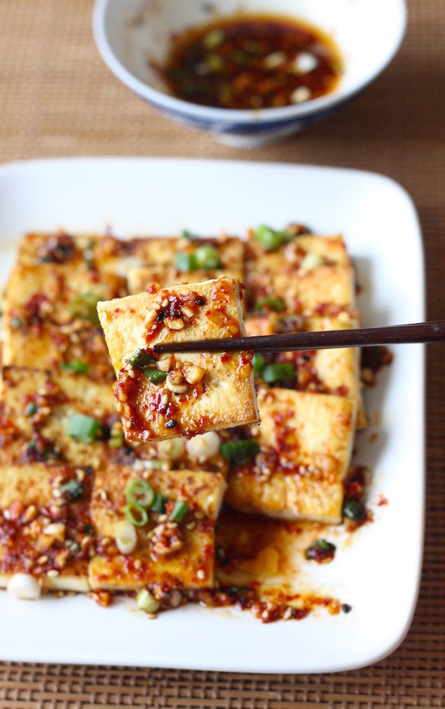 Pan Fried Tofu with Spicy Korean Sauce recipe by SeasonWithSpice.com