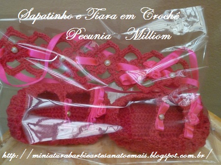 Sapatinhos e Tiara de Crochê Para Meninas Sapatinhos e Tiara de Crochê Para Meninas