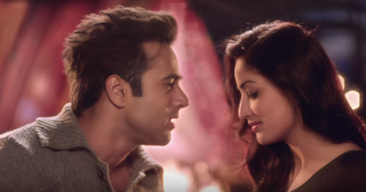 Lyrics World Mujhko Barsaat Bana Lo Song Lyrics Junooniyat mujhko barsaat bana lo song lyrics