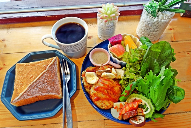 晨食找餐=誠實早餐~嘉義東區素食、蔬食早午餐