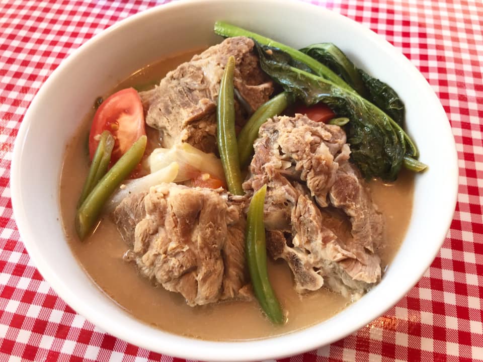 Sinigang na ButoButo ng Baboy (Pork Neck Bones)