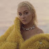 Christina Aguilera está pronta para se libertar e “Accelerate” é só o começo