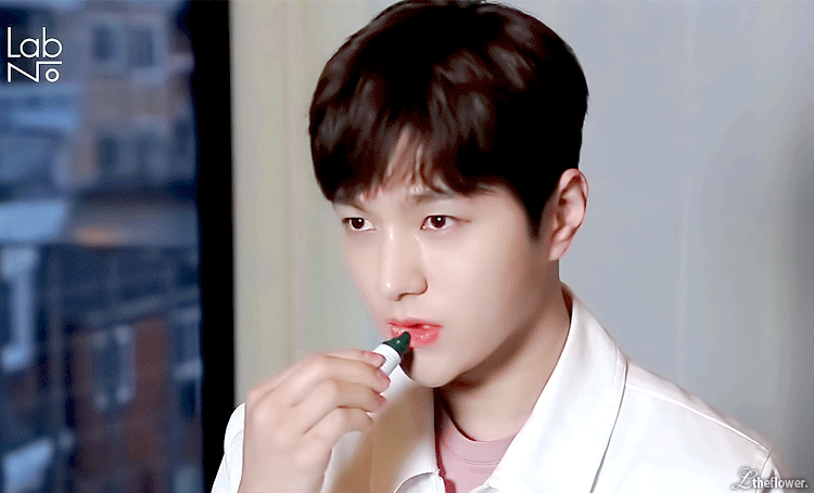 flo_180410_%25EB%259E%25A9%25EB%2585%25B