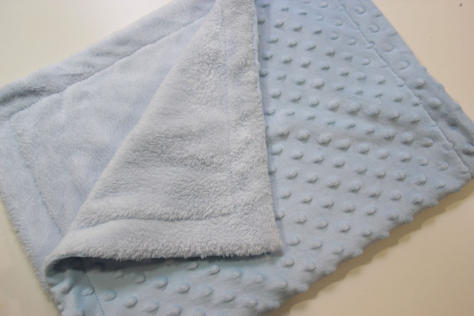 azul claro gris juegos ULLENBOOM Manta para bebé de algodón Ideal para cuna 100x140 cm arrullo cochecito Colcha infantil suave 