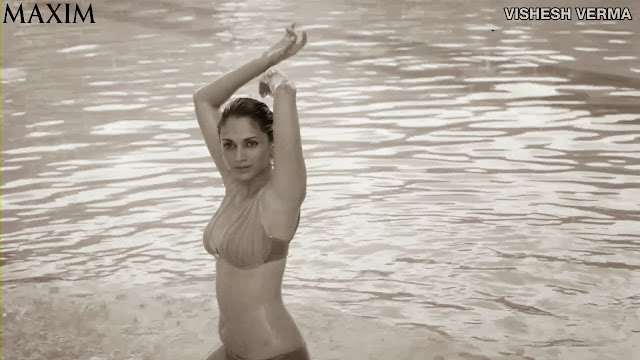Aditi Rao Hydari in Bikini Hot
