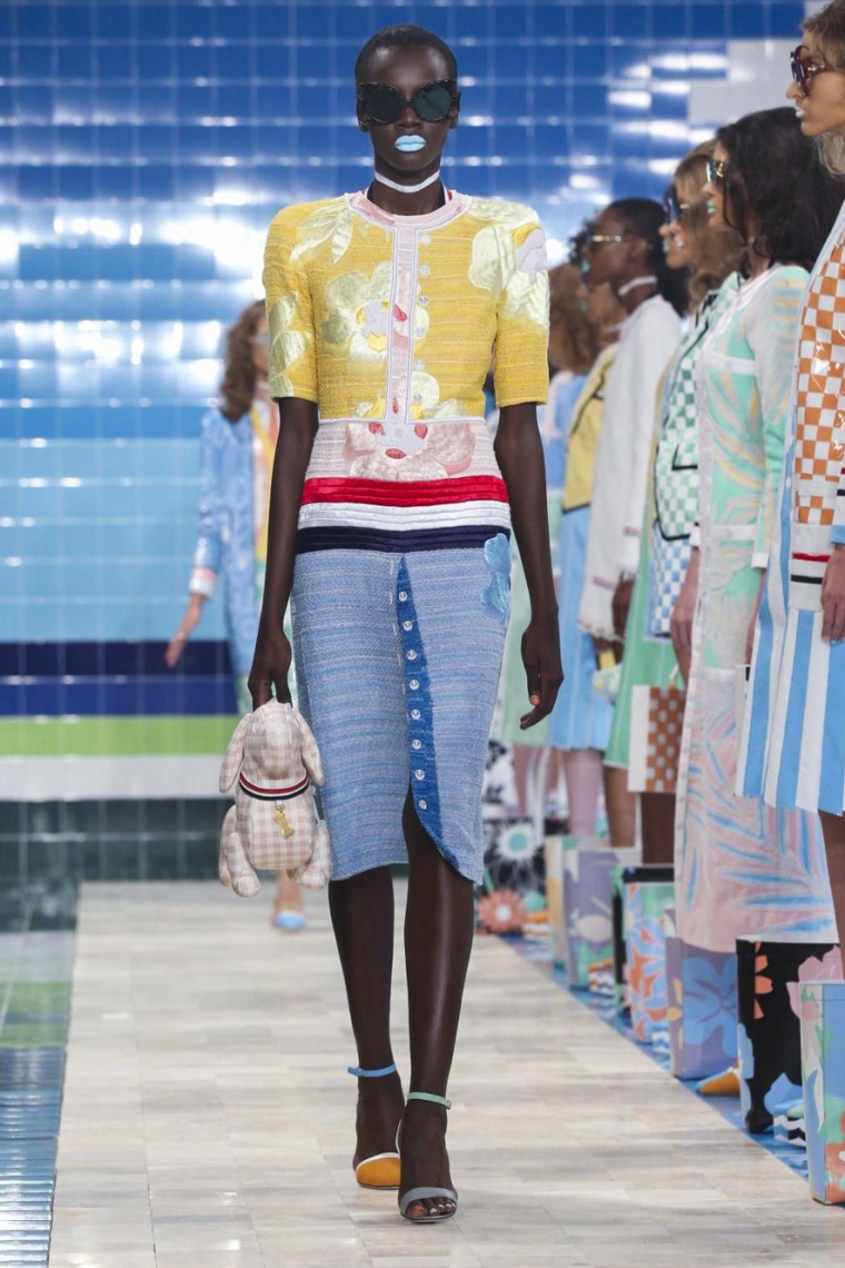 Thom Browne Spring Summer 2017 - New York Fashion Week thom-browne, thom-browne-spring-summer, thom-browne-printemps-ete, nyfw, nyfw16, new-york-fashion-week, runway-photos, model-photos, fashion-photos, thom-browne-ss17, thom-browne-spring-summer-new-york-fashion-week, dudessinauxpodiums, du-dessin-aux-podiums
