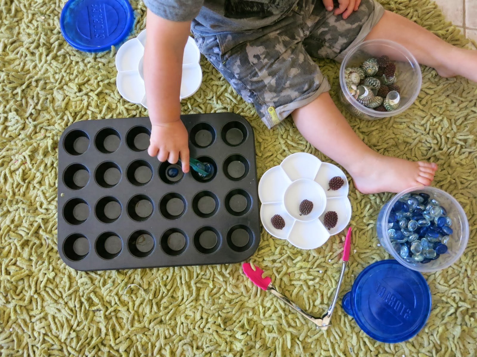 Setting up loose parts play for kids