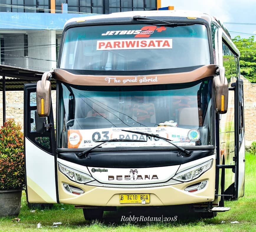 PO Desiana: Mengarungi Jalan Raya dengan Sentuhan Kemewahan dan Kenyamanan