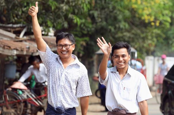 Reuters journalists arrested for reporting of Rohingyas massacre released eventually