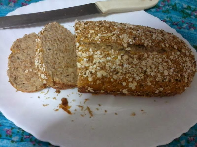 pão de fibra integral com aveia e gergelim Receita de pão de fibra integral com aveia e gergelim