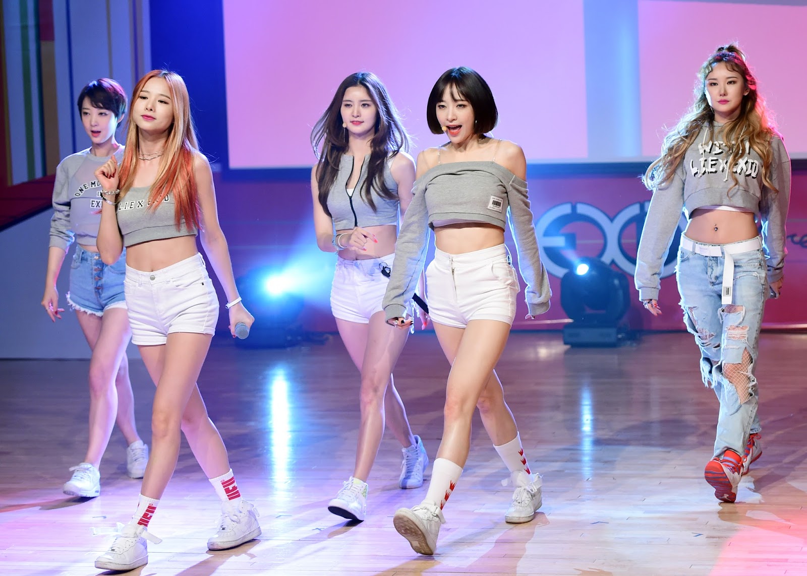 EXID Hopes to Dominate Online Music Charts with its first ever Full