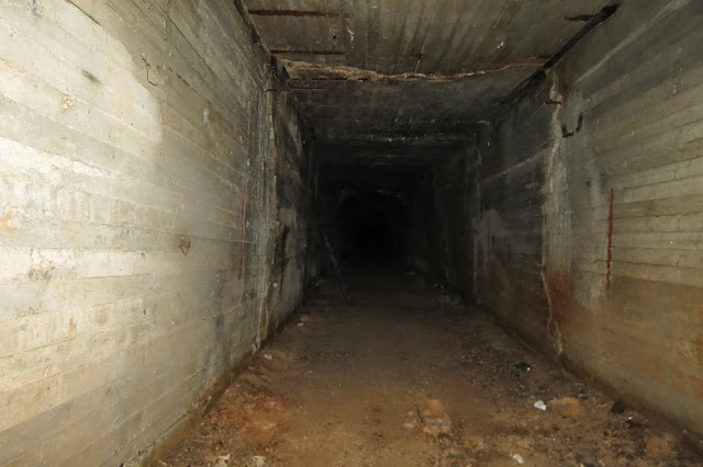 Плоский потолок штольни