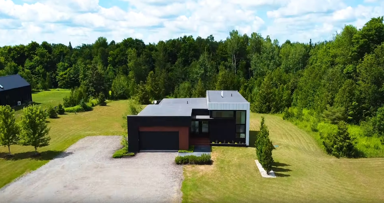 Home Interior Design Tour vs. 5542 Winston Churchill Blvd, Erin, Ontario