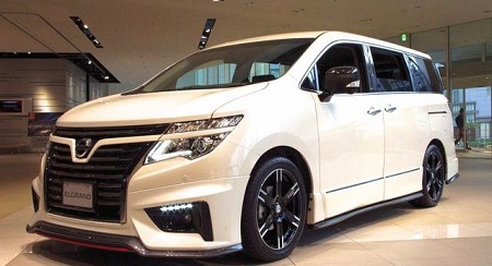 Mobil Nissan New Elgrand