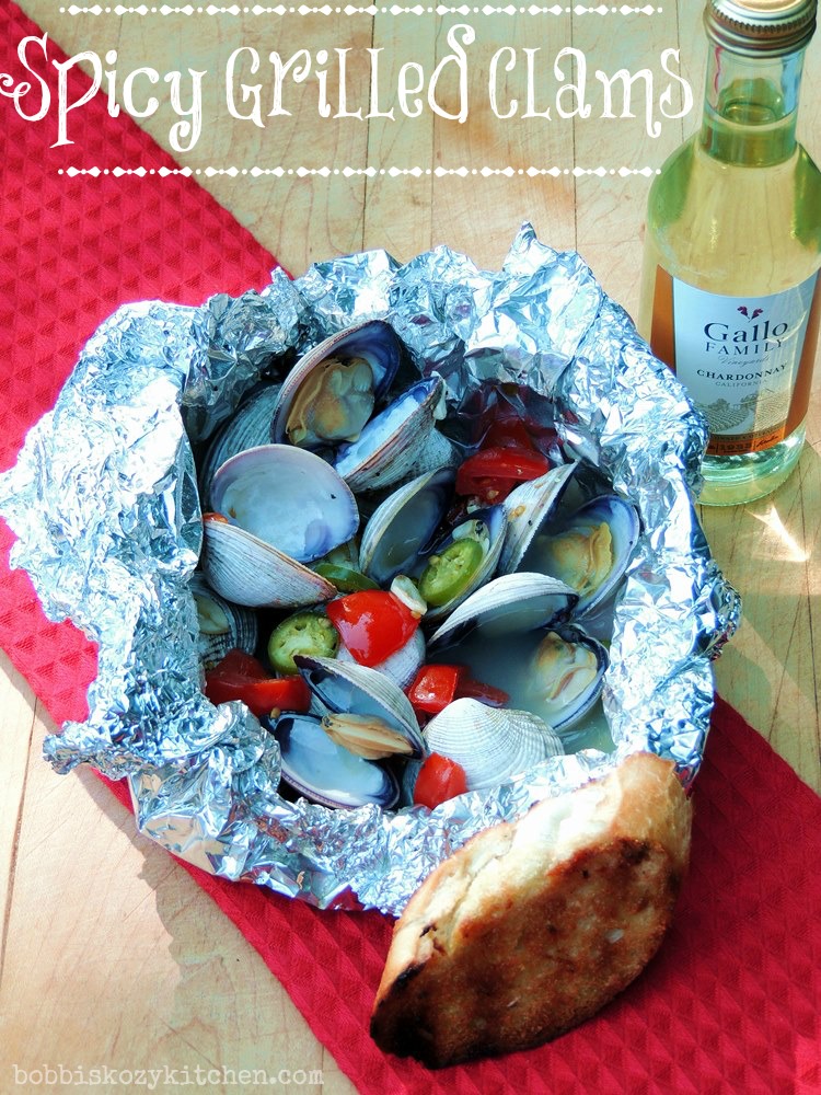 This easy to make low-carb grilled clams recipe is the perfect no muss, no fuss way to enjoy some spicy seafood without a ton of cleanup, or carbs! #lowcarb #keto #clams #seafood #fish #grilled #grilling #bbq #foil #spicy #easy #recipe | bobbiskozykitchen.com