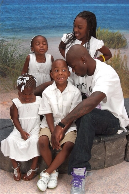 Chad “Ochocinco” Johnson's Baby Mama Wants Him In Jail! - HipHopJunkiez