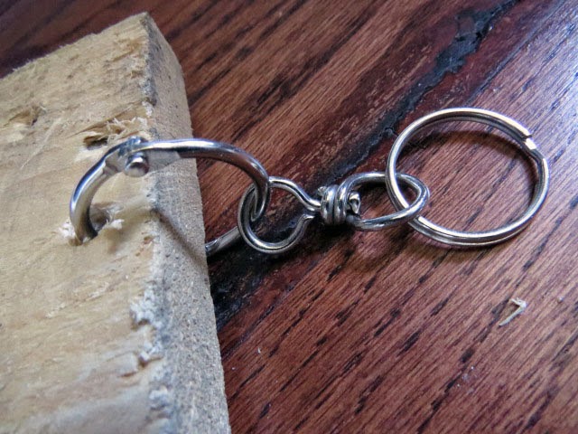 key rings and binder rings to hang pallet slats