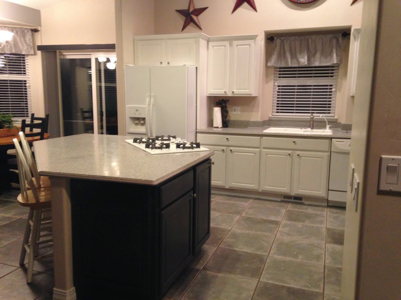 MOMZA'S HOUSE Annie Sloan Painted Kitchen & Other Talents