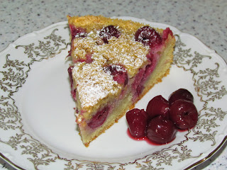 Pandispan cu visine / Sponge Cake with cherries