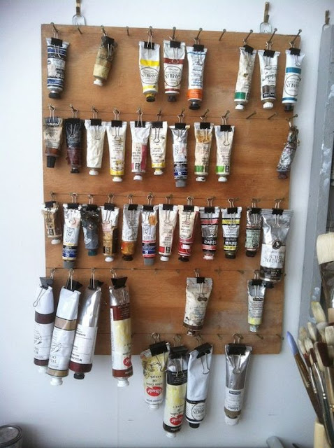 Como organizar as tintas no atelier Como organizar as tintas no atelier