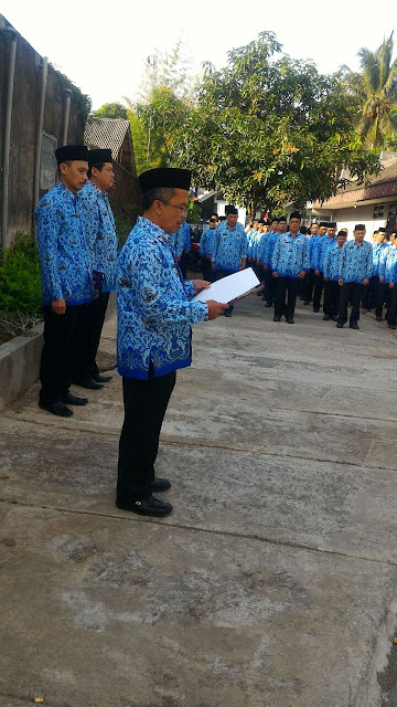 Pembacaan do'a. Pembacaan do'a.