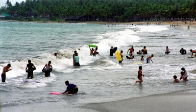 pantai anyer rame