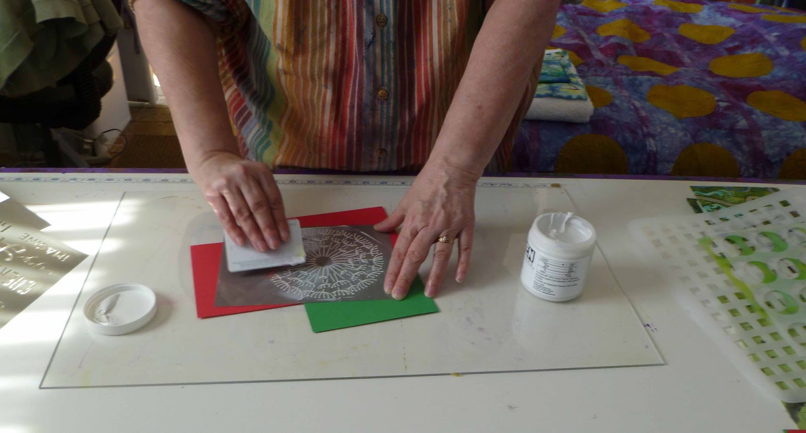 sew sew art Molding Paste vs Gel Medium