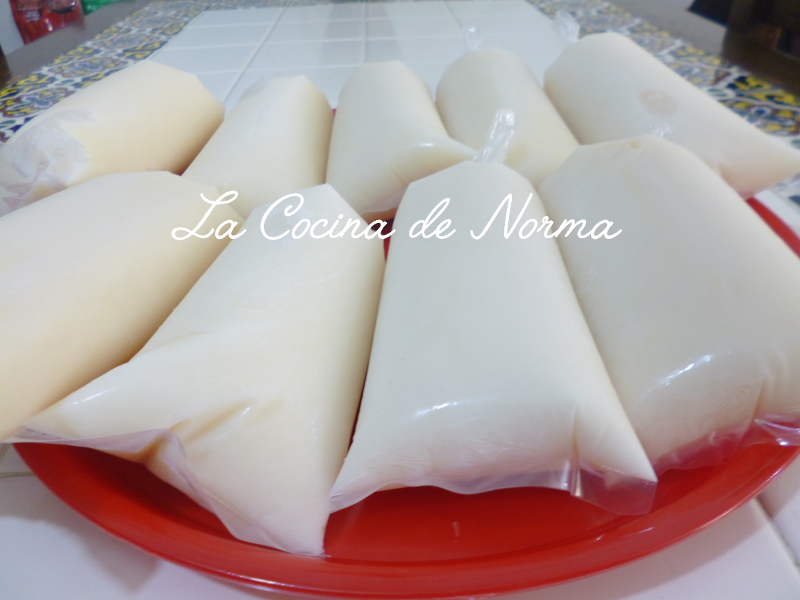 BOLIS O CONGELADAS DE COCO (CON CREMA DE COCO) - La Cocina de Norma