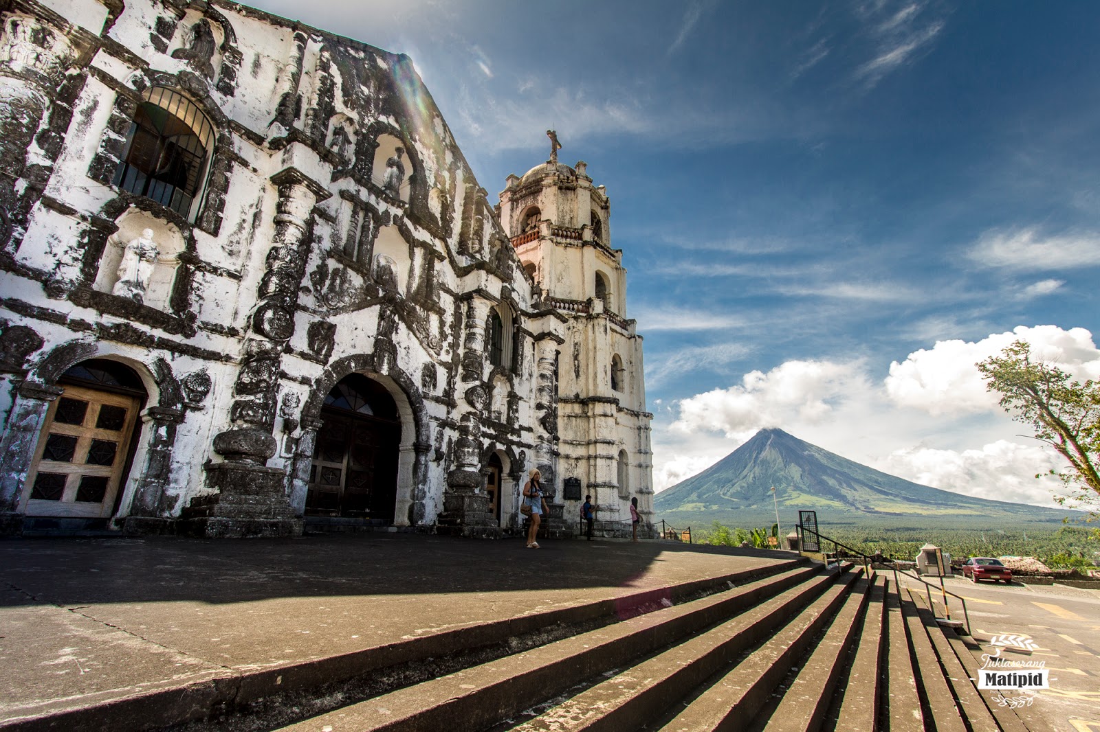 Daraga Church Daraga Church overlooking Mayon