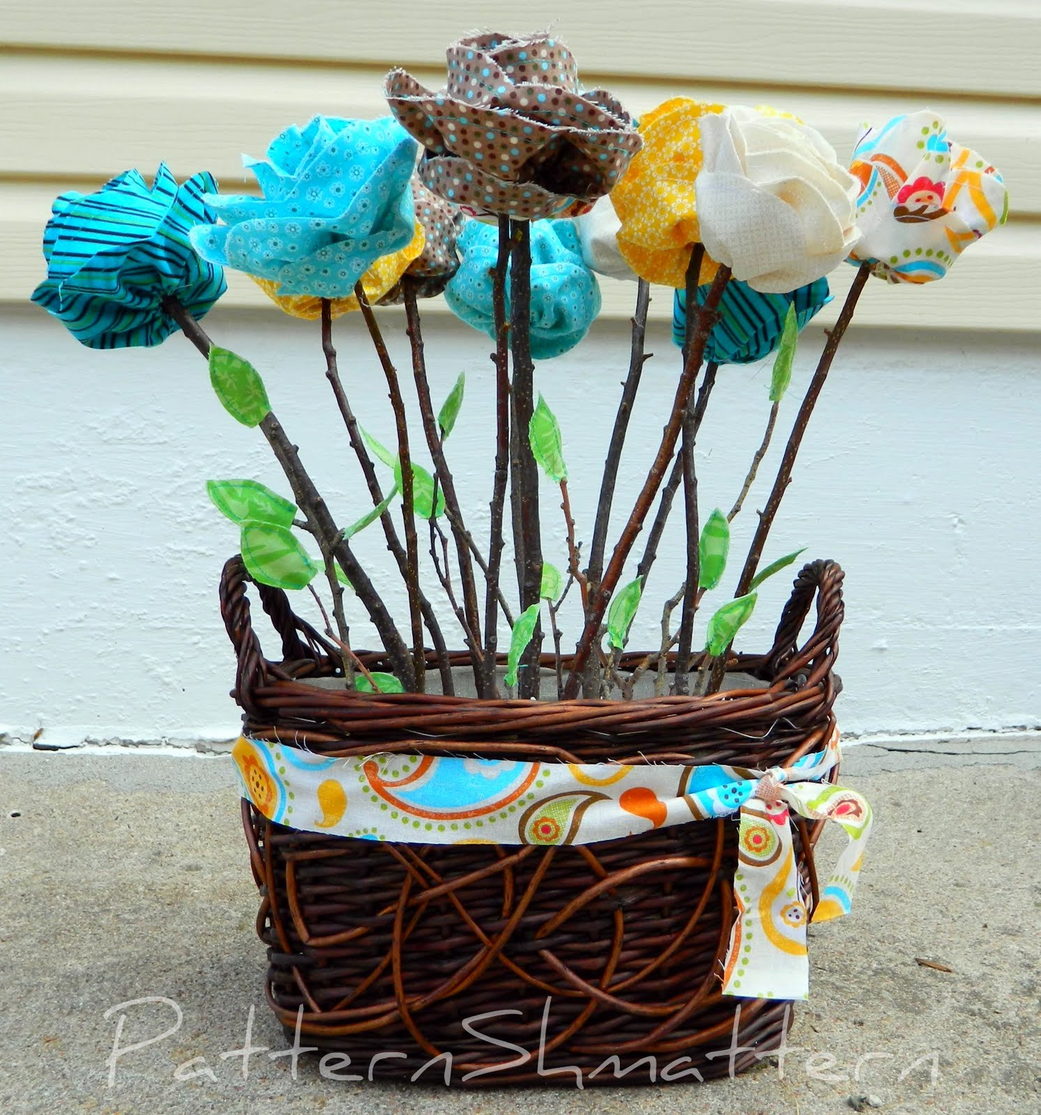 pattern-shmattern-fabric-roses
