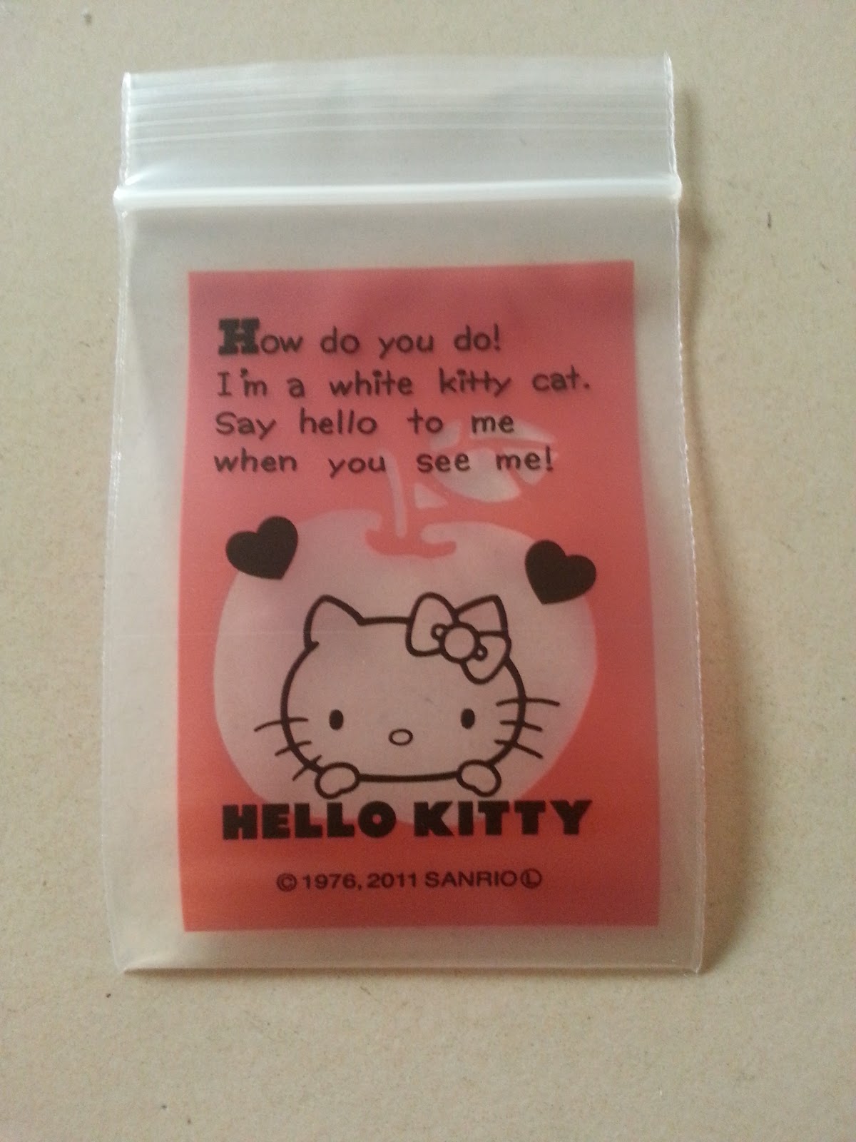 Handmade Closet ) ZipLock Bag (Hello Kitty)