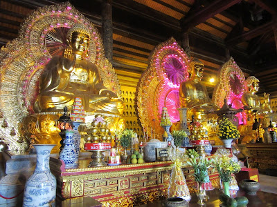 Templo Bai Dinh, cerca de Tam Coc