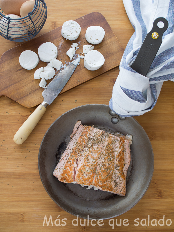 Pastel de salmón y queso de cabra