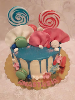 Tort aniversar (Drip cake)