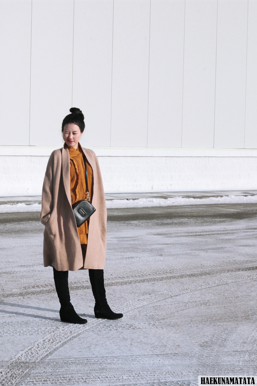 Ulla Johnson Ruffle Dress, Madewell Shawl Sweater coat, Marc Jacobs Shutter Bag, Knee High Boots Blogger Style OOTD Ulla Johnson Ruffle Dress, Madewell Shawl Sweater coat, Marc Jacobs Shutter Bag, Knee High Boots Blogger Style OOTD
