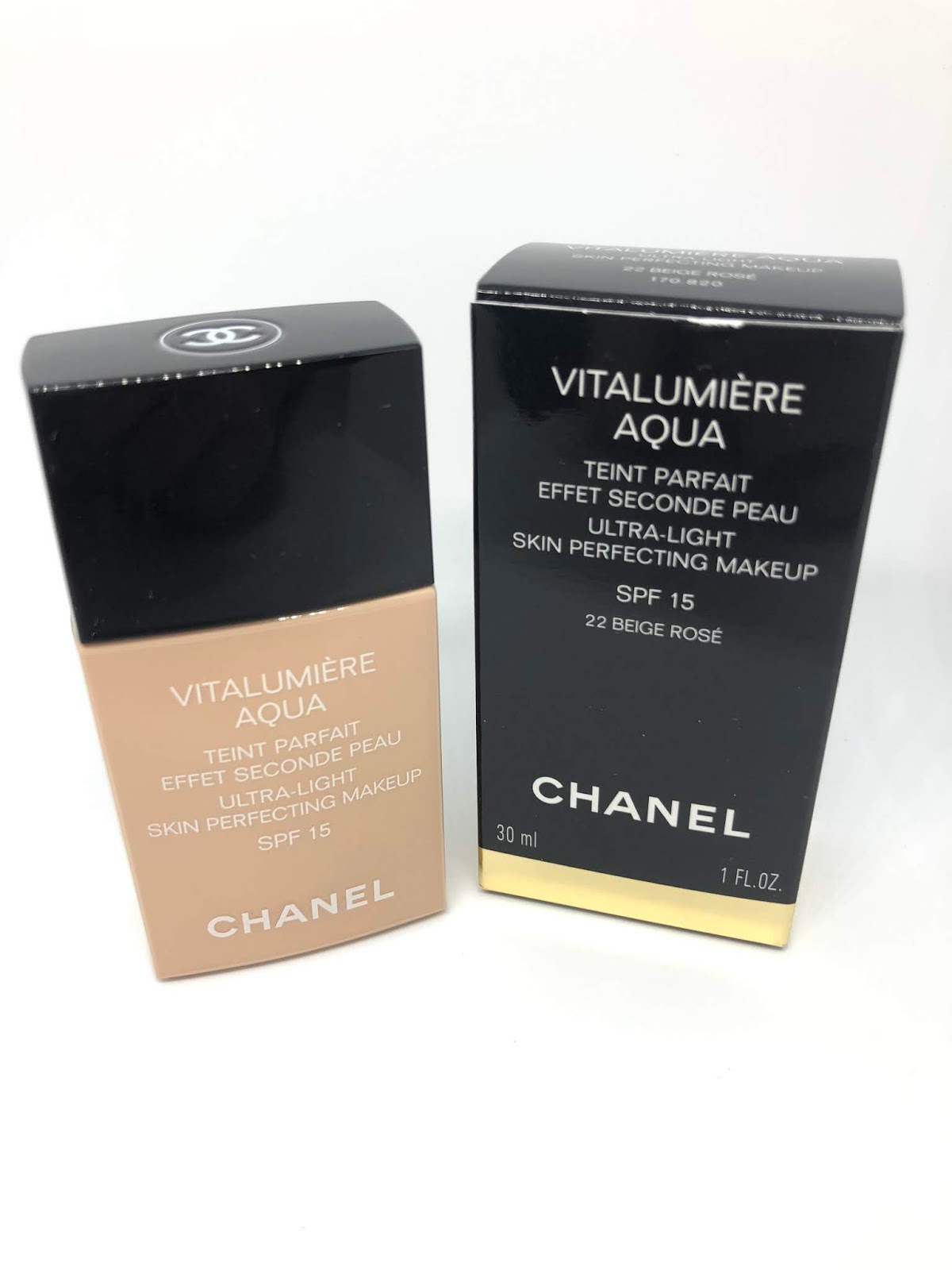 Chanel Vitalumiere Aqua Ultra Light Skin Perfecting Makeup Review &  Swatches - Musings of a Muse