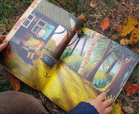 Wir gehen die Baumkinder suchen! Eine Rezension und eine neue Lese-Idee zu Peter Wohllebens inspirierendem Wald-Kinderbuch. Die Geschichte von Förster Peter und Einhörnchen Piet ist super süß geschrieben.