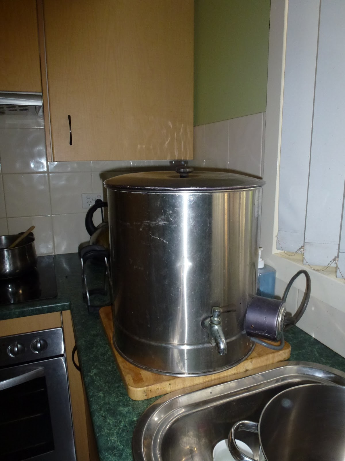 Our Aussie off grid heaven Preserving....Australian Fowlers Vacola method.