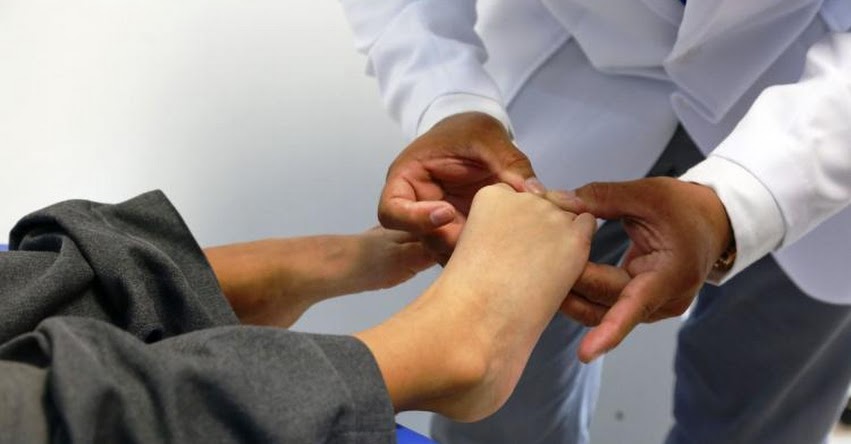 Mala elección del calzado escolar ocasiona trastornos en los pies, advierte especialista Mala elección del calzado escolar ocasiona trastornos en los pies, advierte especialista